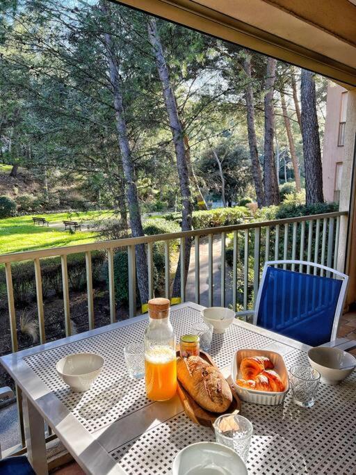 Appartement Tout Confort, Piscine Et Acces Plage Sanary-sur-Mer Exterior foto